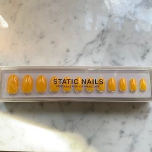 NEW - static nails